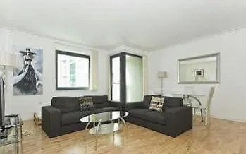 Styl Short Stay Apartment London
