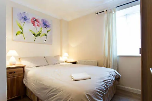 Styl Short Stay Apartment London
