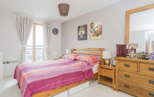 Styl Short Stay Apartment London