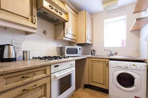 Styl Short Stay Apartment London