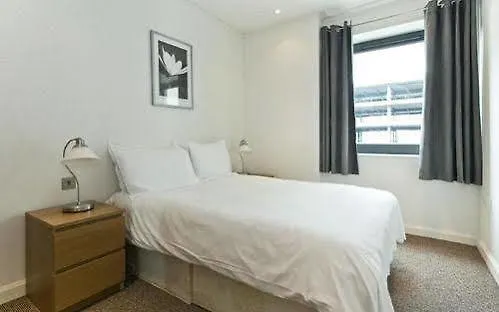 Styl Short Stay Apartment London